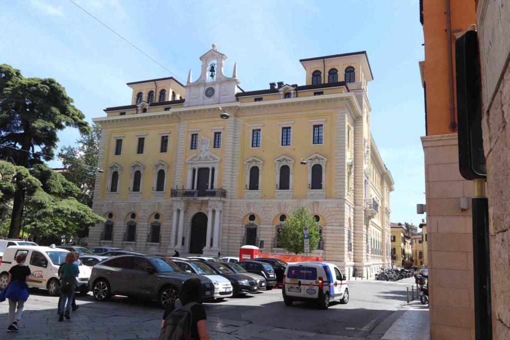 mooi gebouw in Verona