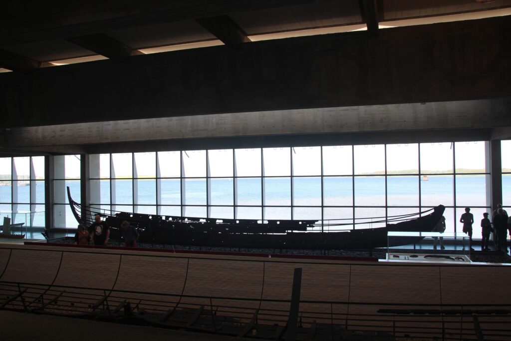 Vikingskibetmuseet, Vikingschip