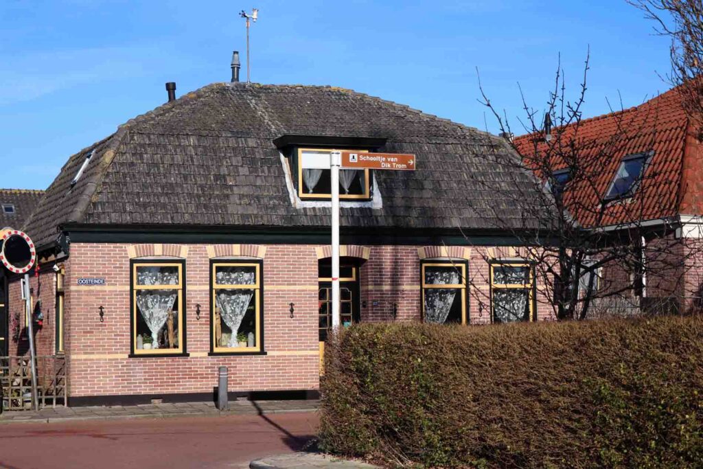 De weg naar het schooltje van Dik Trom