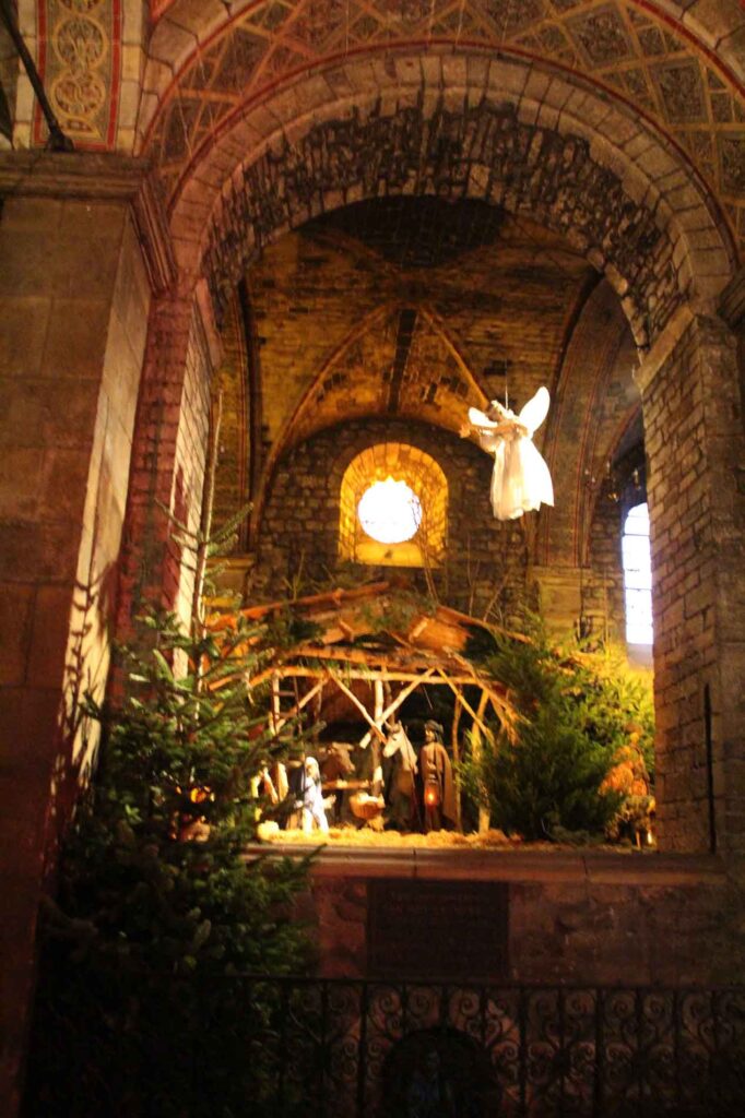 kerststal in Onze Lieve Vrouwe kerk