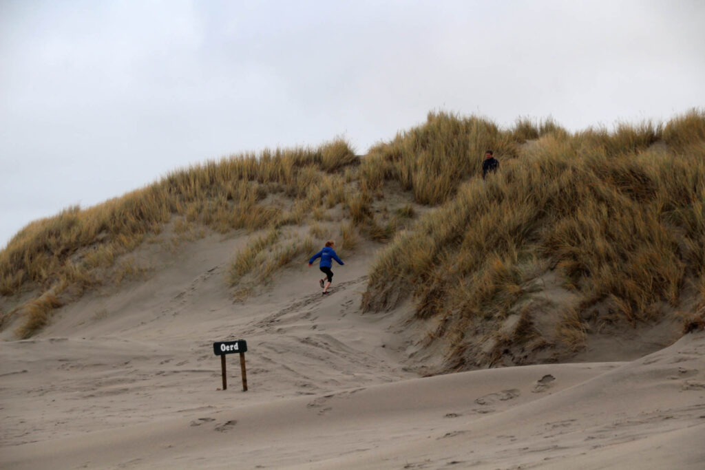 rennen in het zand
