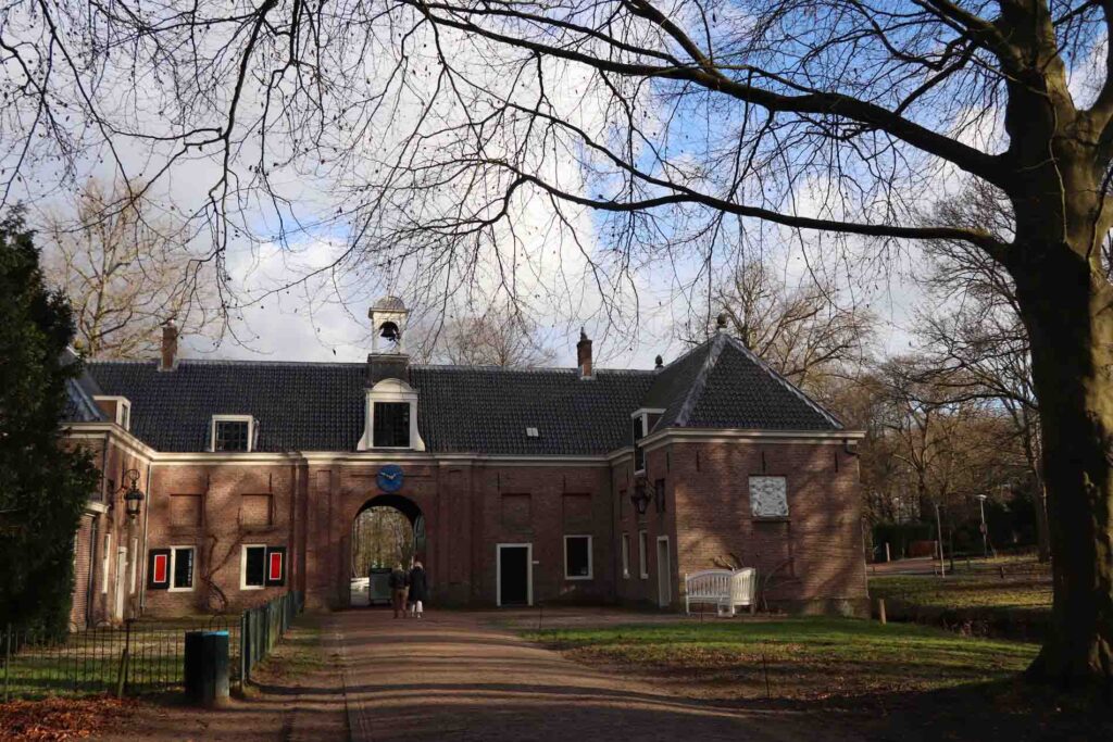 Poortgebouw